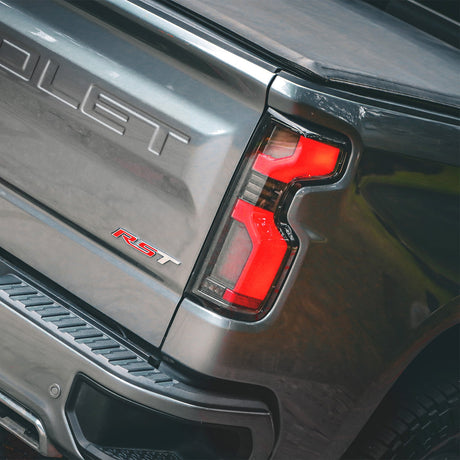 19-25 Chevrolet Silverado 1500 / 20-25 Silverado 2500HD/3500HD LUXX-Series LED Tail Lights Black Red
