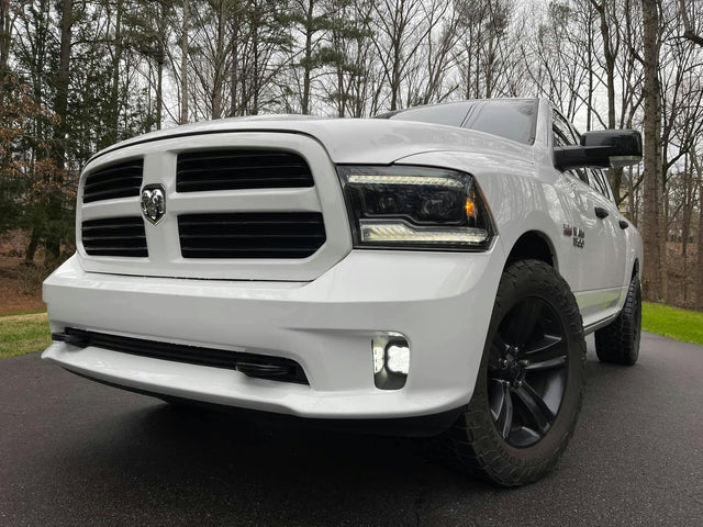 SS3 SAE/DOT Ram Vertical Fog Light Kit